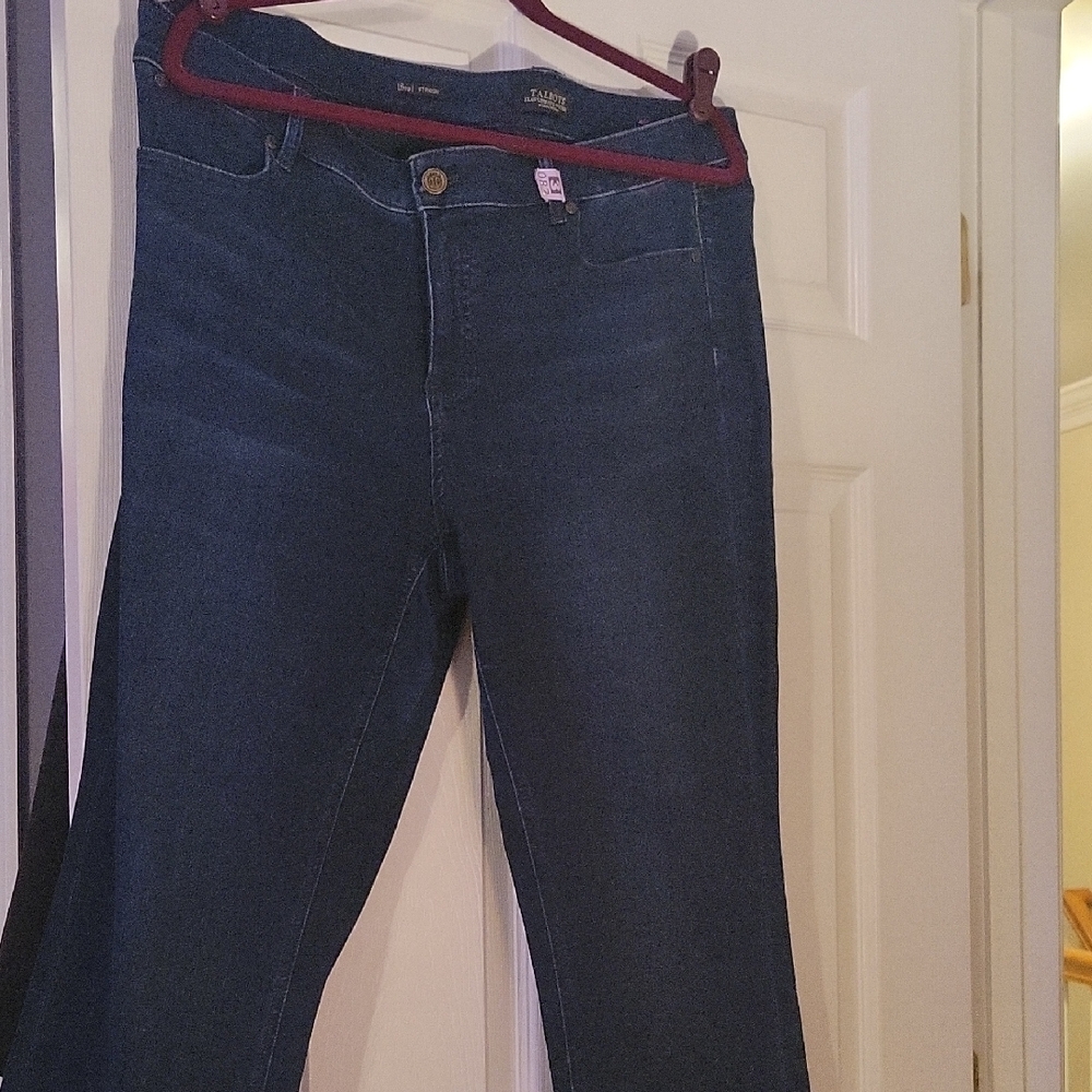 Price Drop!!! Talbot's Blue Straight Leg Jeans Classic Denim Petite
